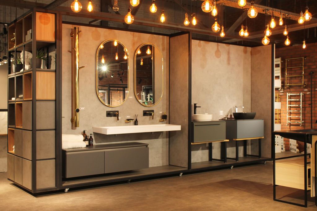 Шоу-рум на левом берегу: ул. Сибиряков-Гвардейцев, 51/3а